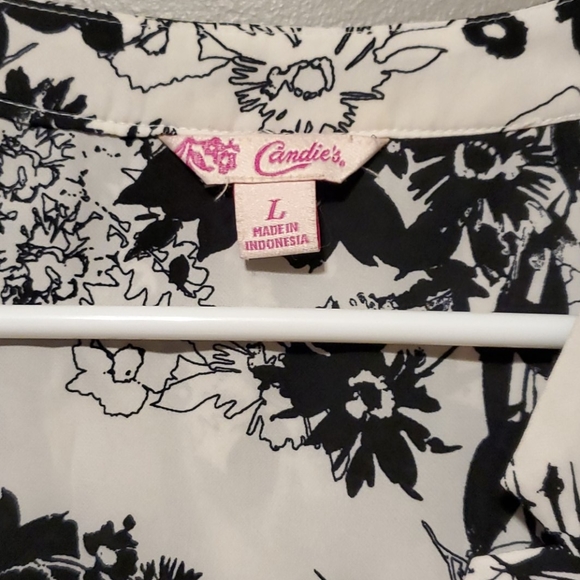 Blouse - Picture 2 of 4